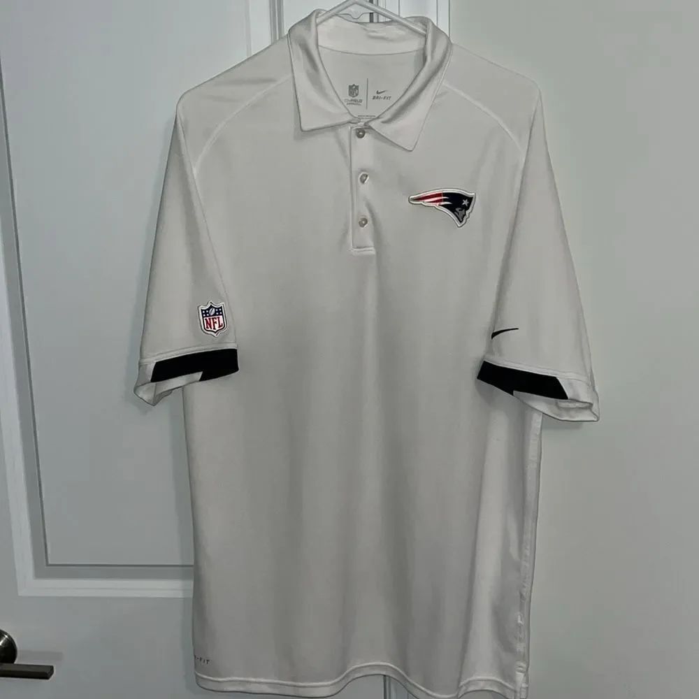 White Nike Dri-Fit NFL shield New England Patriots polo golf shirt L